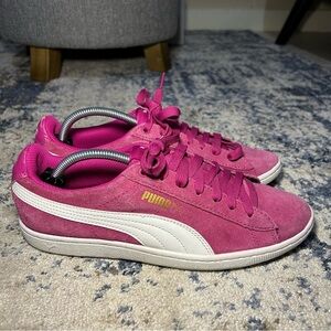 Puma Fuchsia Purple-White Suede Classic Sneakers Size 8